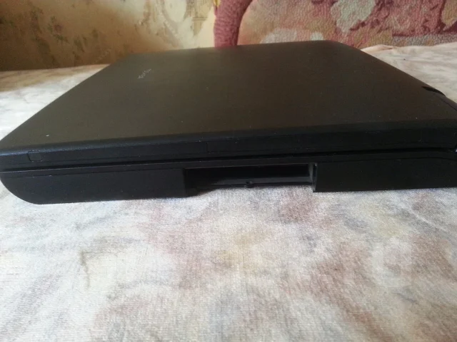 Toshiba Satellite Pro 6100. 15", 1,8����, ��� 256 �� � ������, ���� 40���, WiFi: 1, ����������� �� 7��. ����