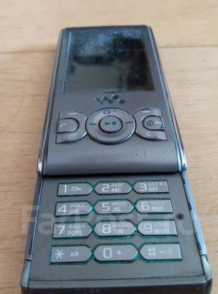 Sony Ericsson Walkman W595. �/� ����