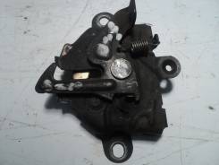 Замок капота. Toyota Vitz Двигатель 1SZFE