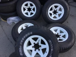 Berg. 8.0x16", 6x139.7, ET0 ����