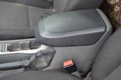 Подлокотник. Ford Focus, DBW, DB