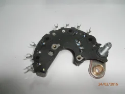 ������� ���� Audi A3, Volkswagen Golf 592848, 037903359D ����