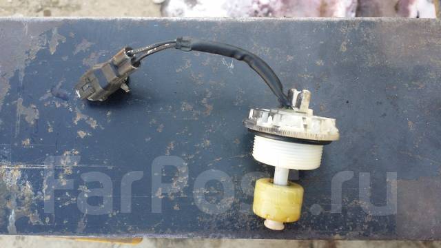 Датчик воды в топливном фильтре 84461-28040 Toyota купить во ...