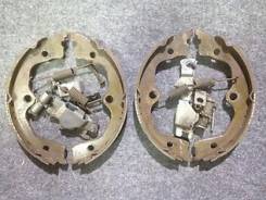 Колодка стояночного тормоза. Nissan Infiniti FX45/35 Nissan Elgrand, E51, ME51, MNE51, NE51 Двигатели: VK45DE, VQ35DE, VQ25DE