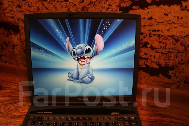 Toshiba. 14.1", ��� 256 �� � ������, ���� 20���, WiFi: 1, Bluetooth: 1 ����