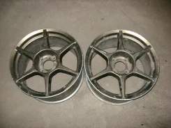 Buddy Club P1. 9.0x17", 4x114.3, ET37 ����