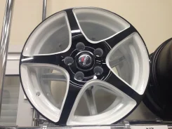 YST X-9. 6.0x15", 5x105, ET39, �� 56,6���. ��� ����� �� �������� ����