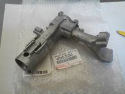Корпус замка зажигания. Toyota 4Runner, KZN215, GRN215, UZN210, UZN215, GRN210 Toyota Land Cruiser Prado, TRJ125, RZJ120, KDJ125, GRJ120, TRJ120, KZJ1...