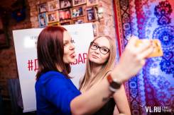 Фотограф с моментальная печать фотографий на мероприятии, корпоративе