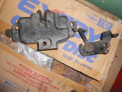 Замок капота. Toyota Land Cruiser, FJ80, FJ80G, FZJ80, FZJ80G, FZJ80J, HDJ81, HDJ81V, HZJ81, HZJ81V