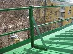 Ограждения кровли.