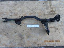 Балка поперечная. Mitsubishi Delica, P25W Mitsubishi Delica Star Wagon, P35W, P25W
