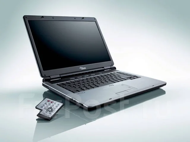 Fujitsu Amilo M1437G. 15.4", 1,7����, ��� 1024 ��, ���� 100���, WiFi: 1, Bluetooth: 1, ����������� �� 8��. ����