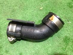 Патрубок интеркулера. Subaru Legacy Wagon, BG7, BG4, BG5, BG9, BG2, BGB, BG3, BGC, BGA Subaru Legacy, BG7, BE5, BD5, BG9, BG3, BH5, BG4, BG5, BGA, BGB...