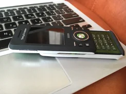 Sony Ericsson S500i. �/� ����