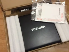 Toshiba Satellite C870-CLK. 17.3", ��� 2048 ��, ���� 500���, WiFi, Bluetooth, ����������� �� 3��.