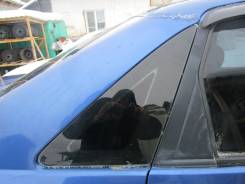 Стекло боковое. Ford Focus
