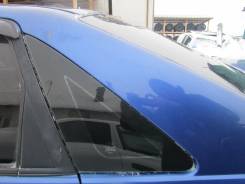 Стекло боковое. Ford Focus