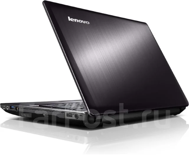 Lenovo IdeaPad Y580. 15.6", 2 300����, ��� 8 ��, ���� 1 000���, WiFi: 1, Bluetooth: 1, ����������� �� 5��. ����