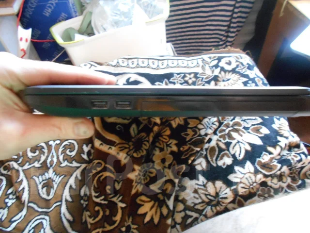 HP 255 G3. 15.6", 1����, ��� 2048 ��, ���� 440���, WiFi: 1, Bluetooth: 1, ����������� �� 5��. ����