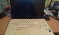 Sony VAIO SVE151D11V. 15.6", WiFi ����
