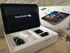 Samsung Galaxy Tab 8.9 ����