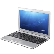 Samsung RV511. 15.6", 2,5����, ��� 4 ��, ���� 250���, WiFi: 1, Bluetooth: 1, ����������� �� 1��. ����