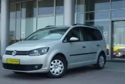 Volkswagen Touran ����