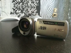 JVC Everio GZ-HM300. 20 � ����� ��, � ���������� ����