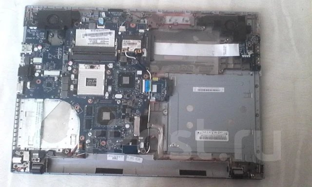 Lenovo IdeaPad Z500. 15" ����