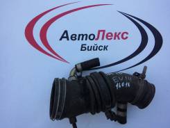 Патрубок воздухозаборника. Nissan Bluebird, EU14 Двигатели: SR18DI, SR18DE