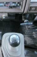 Кожух ручки переключения трансмиссии. Nissan Atlas