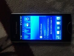 Sony Ericsson Xperia ray. �/�