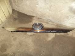 Накладка крышки багажника. Toyota Camry, ASV50, AVV50, GSV50