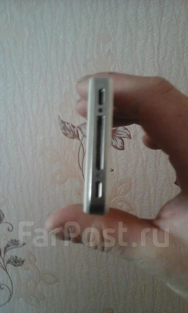 Apple iPhone 4 32Gb ����