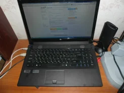DNS Extreme. 15.6", 3,0����, ��� 8 ��, ���� 500���, WiFi, Bluetooth, ����������� �� 2��.