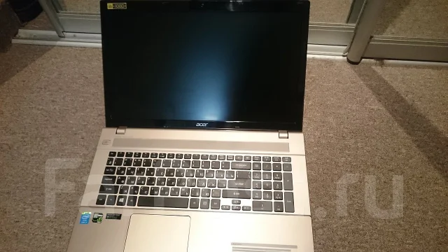 Acer Aspire V3-772G. 17.3", 3,2����, ��� 8 ��, ���� 1 024���, WiFi: 1, Bluetooth: 1, ����������� �� 5��. ����