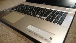 Acer Aspire V3-772G. 17.3", 3,2����, ��� 8 ��, ���� 1 024���, WiFi, Bluetooth, ����������� �� 5��. ����