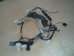 Проводка двери. Toyota Corolla, ZRE151, ADE150 Двигатели: 1ZRFE, 1ADFTV