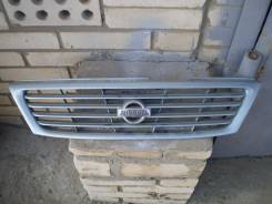 Решетка радиатора. Nissan Sunny, B14
