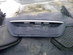 Накладка крышки багажника. Mercedes-Benz S-Class, W220