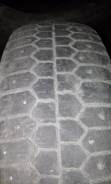 Bridgestone WT14. Зимние, шипованные, 2002 год, износ: 30%, 1 шт