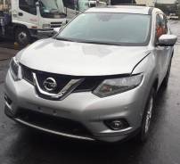 Nissan X-Trail. 32