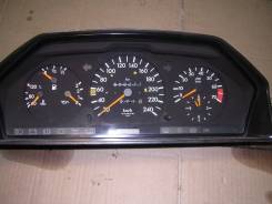 Панель приборов. Mercedes-Benz E-Class, W124 Двигатель 111
