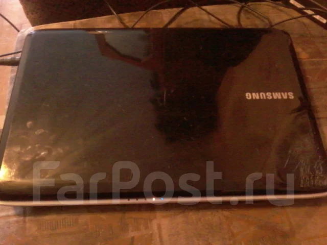 Samsung RV508. 15.6", 2,3����, ��� 3072 ��, ���� 297���, WiFi: 1, Bluetooth: 1, ����������� �� 1��. ����