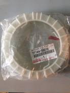 Крышка топливного насоса. Toyota FJ Cruiser, GSJ10, GSJ10W, GSJ15, GSJ15W Toyota Hilux Surf, GRN215, GRN215W, KDN215, KDN215W, RZN210, RZN210W, RZN215...