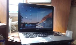 Toshiba Satellite L300. 15.4", 2,2����, ��� 3072 ��, ���� 500���, WiFi, Bluetooth