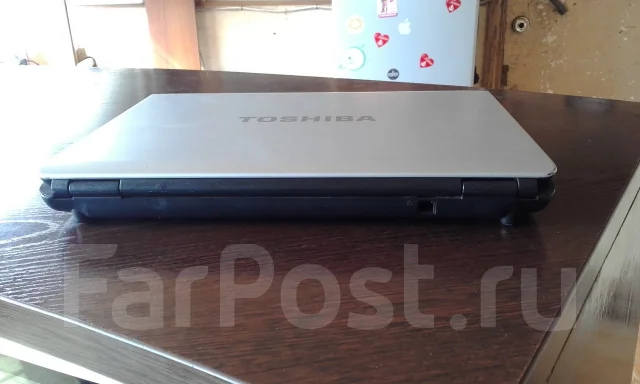Toshiba Satellite L300. 15.4", 2,2����, ��� 3072 ��, ���� 500���, WiFi: 1, Bluetooth: 1 ����