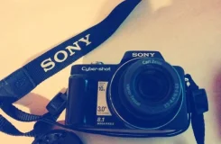 Sony Cyber-shot DSC-H10 ����