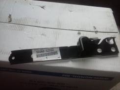 Кронштейн порога. Toyota RAV4, ACA31, ACA36 Двигатель 2AZFE